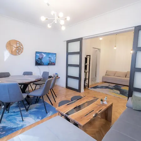 35 Seconds Away From The Main Street, Free Secured Parking * Sofia