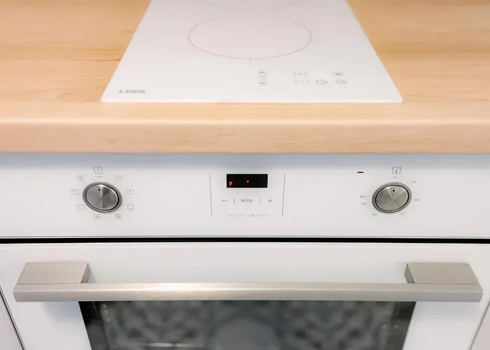 Apartamento 35 Seconds Away From The Main Street, Free Secured Parking